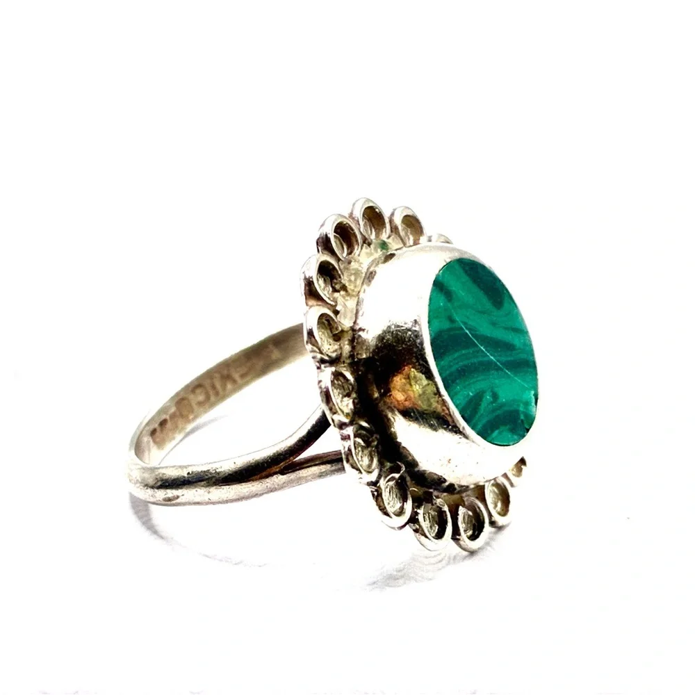Vintage SIGNED MEXICO Malachite Ring with Sterling Silver Flower Backdrop